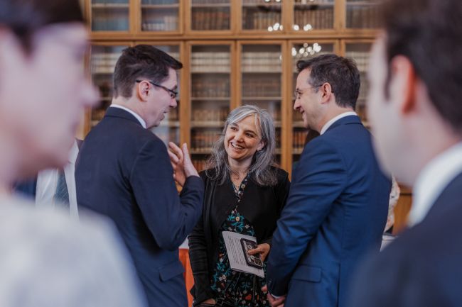 Ceremoniálem provázela velvyslankyně Španělska v ČR María Pérez Sánchez-Laulhé.