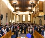 Univerzita Karlova má 67 nových docentů a docentek